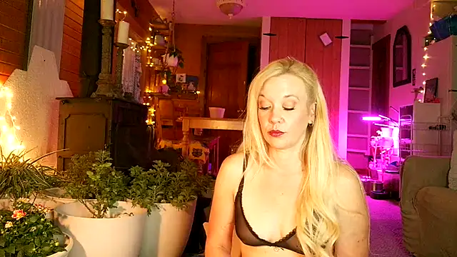 Sasha Jane online show from June 14, 2:24 am