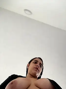 Snapshot of Alicia_Ruiz chatting on October 8, 7:51 pm Alicia Ruiz online show from October 8, 7:51 pm
