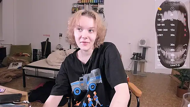 evathority online show from March 28, 11:47 pm