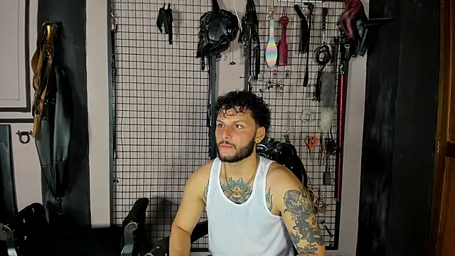 Twisted Fantasy online show from March 13, 4:14 am