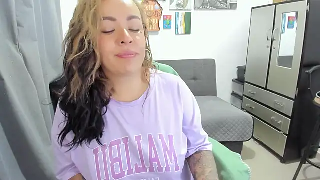 joan-star online show from March 26, 4:20 pm