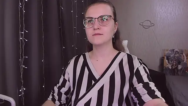 MissBrightShine online show from November 1, 12:20 pm