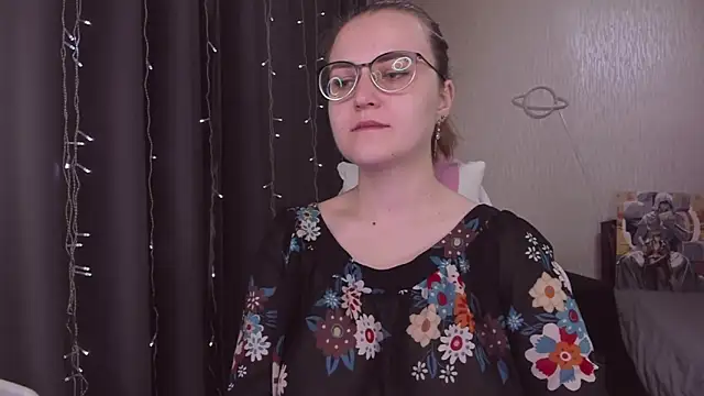 MissBrightShine online show from November 11, 10:23 am