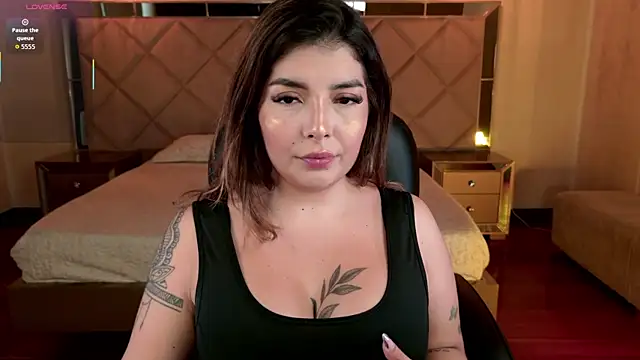 LisaMonroe  online show from March 12, 8:22 pm