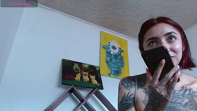 ZoeBakers  online show from November 13, 6:51 pm