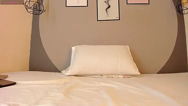 sarita duque online show from March 22, 1:17 pm