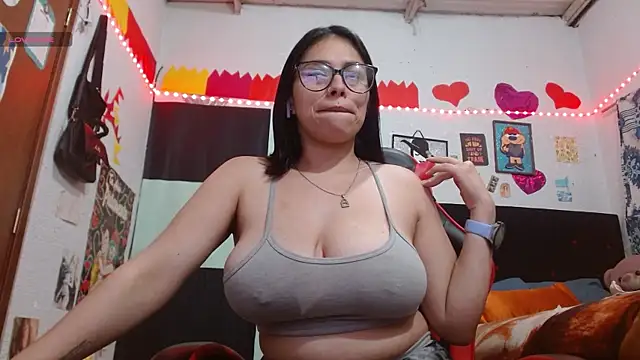 Saray extrovert  online show from February 13, 5:20 am