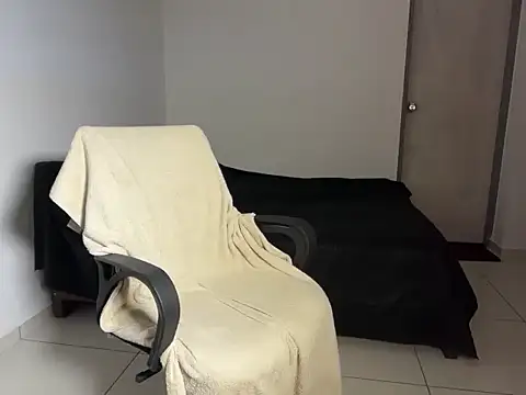 Snapshot of soniasharma0223 chatting on October 31, 12:56 am soniasharma0223 online show from October 31, 12:56 am