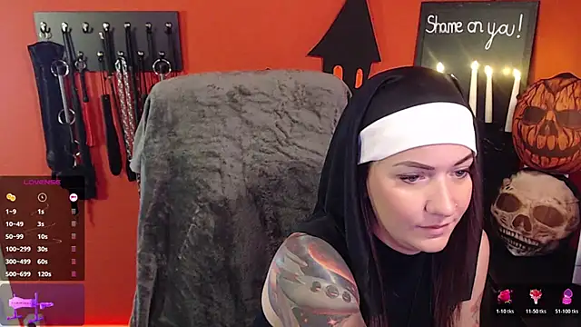  Jane Warren  online show from October 23, 9:04 am