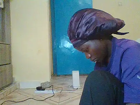 prettychic5 online show from October 15, 7:22 am