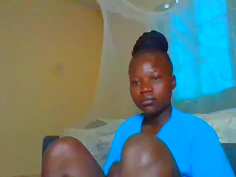 prettychic5 online show from June 1, 5:31 am