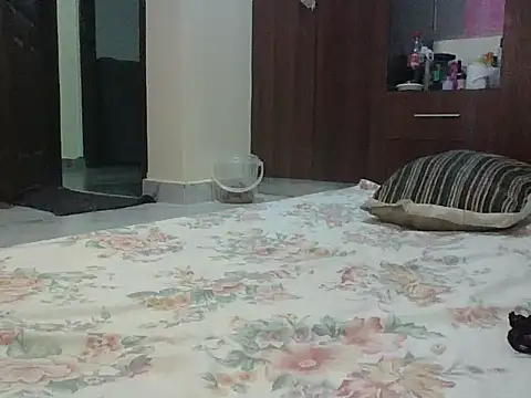 sweet-fancy online show from October 22, 6:57 pm