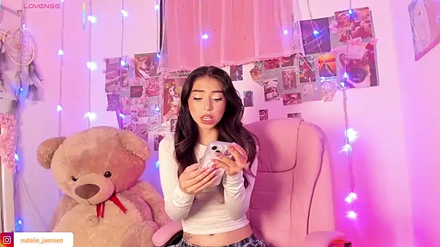 natalie jaensen online show from April 12, 4:15 am