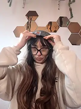 xgabyenlalunax online show from November 28, 4:43 pm