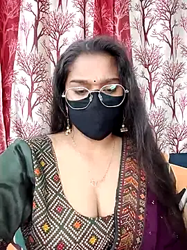Snapshot of Jasmine_jaaan chatting on October 13, 5:10 am Jasmine jaaan online show from October 13, 5:10 am